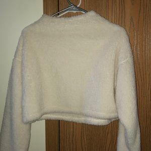 Fuzzy cropped sweater